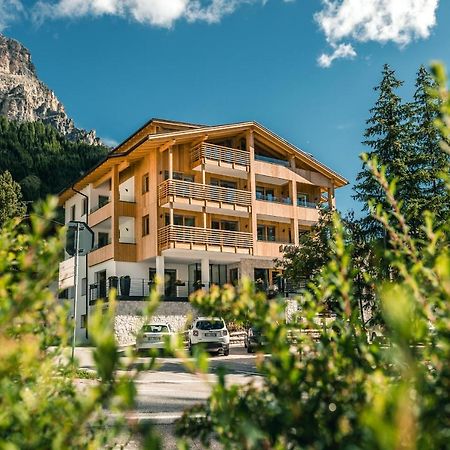 Hotel Garni Larix Colfosco Zewnętrze zdjęcie