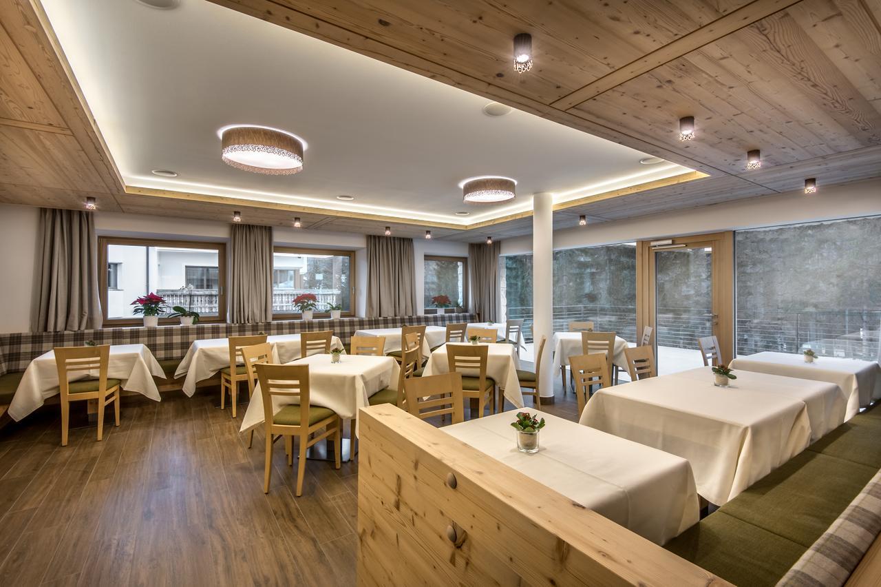 Hotel Garni Larix Colfosco Zewnętrze zdjęcie