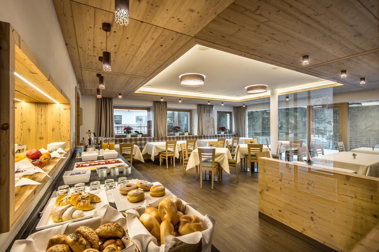 Hotel Garni Larix Colfosco Zewnętrze zdjęcie